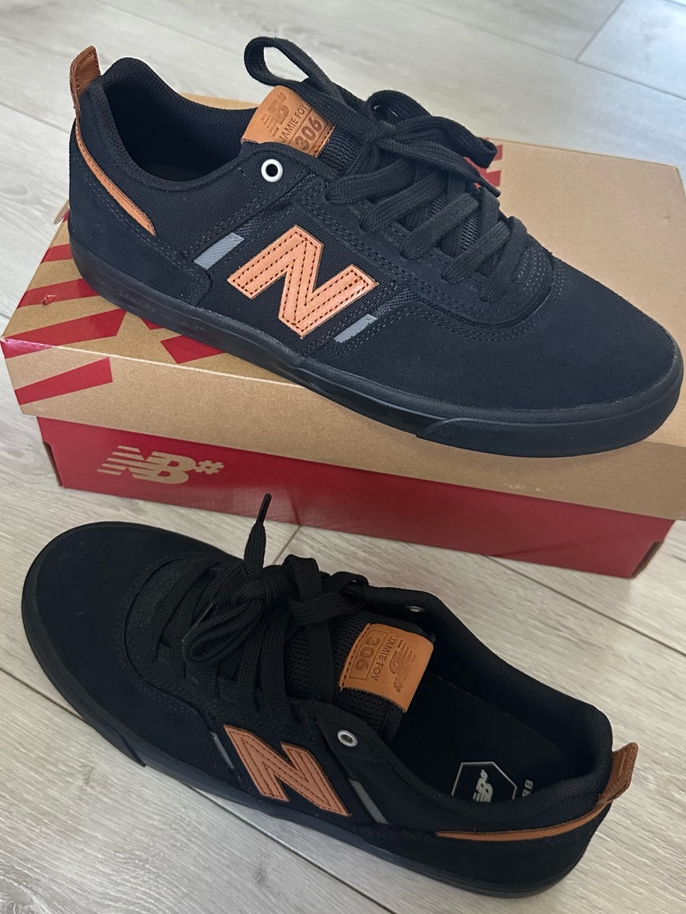 New Balance Men’s Black & Tan Low-Top Sneakers Jamie Joy 306 size 11